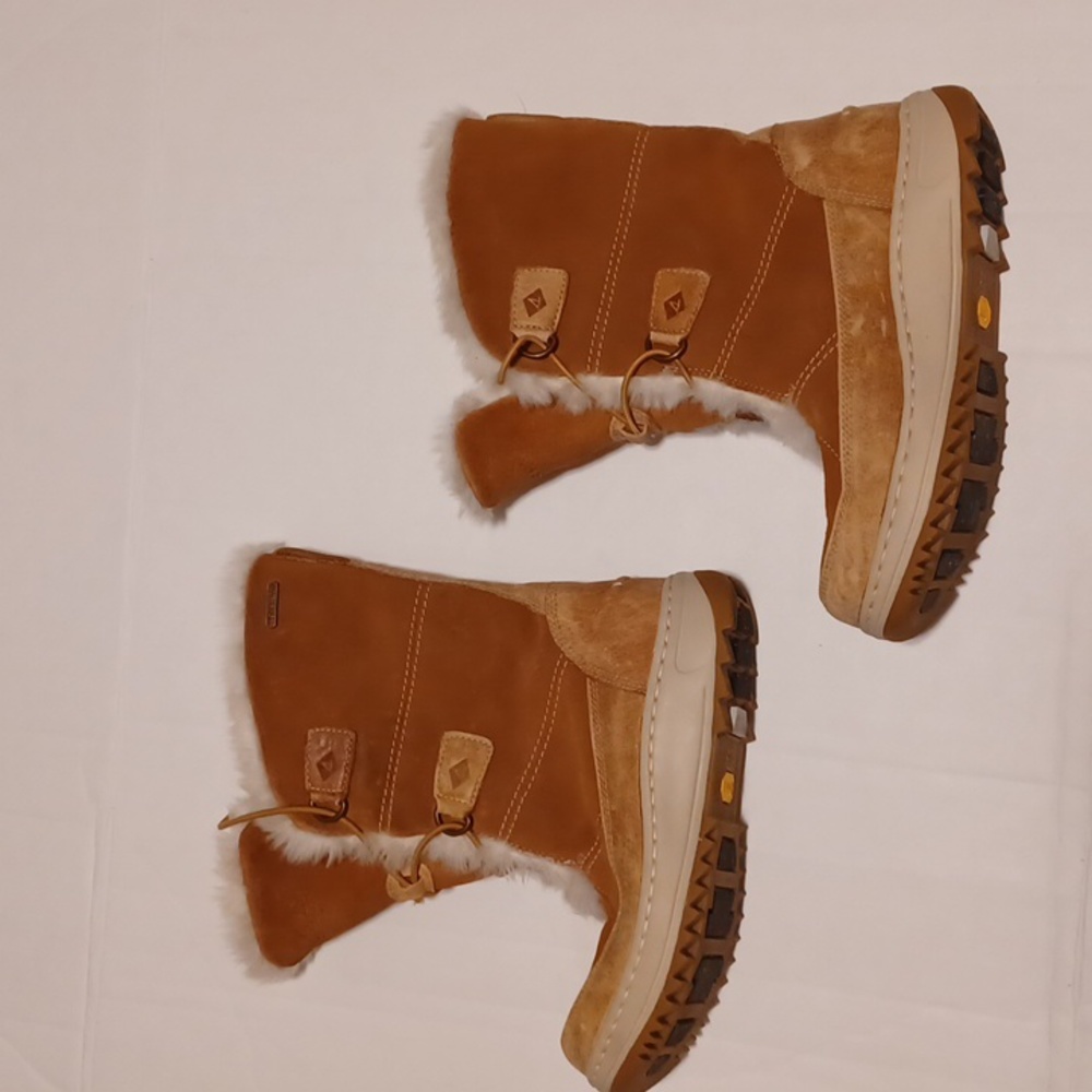 SPERRY Women's Arctic Grip  Winter Waterproof Boots .